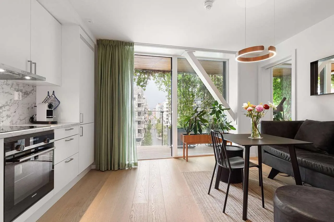 Home Window Tinting: Benefits & Guide